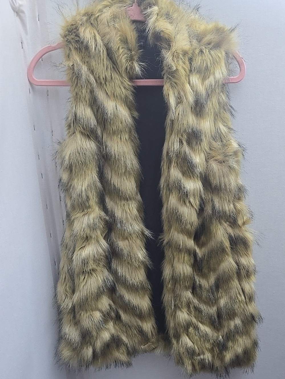 Express Faux Fur Sleeveless Vest in Golden Brown